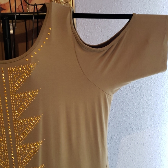 Avenue 18/20 Tunic - Picture 4 of 7